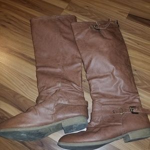 Cute camel color tall boots size 8.5